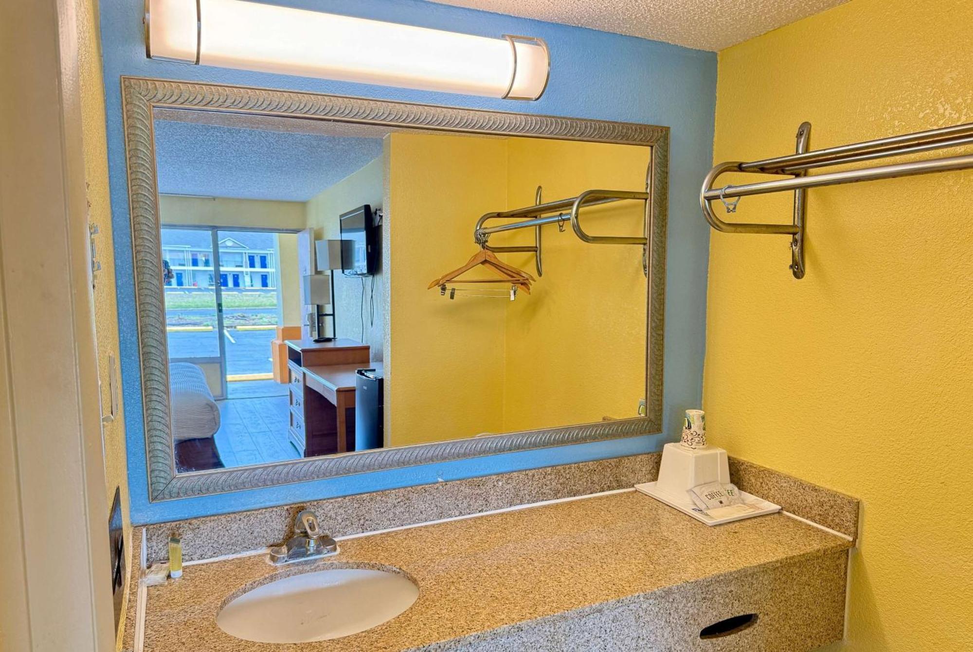 Days Inn By Wyndham Ruther Glen Kings Dominion Area Zewnętrze zdjęcie